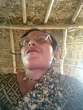 LUCKY cut online show from 10-08-25, 03:04