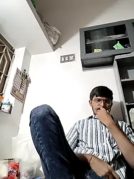 RotundHeadway online show from 11-14-25, 01:43