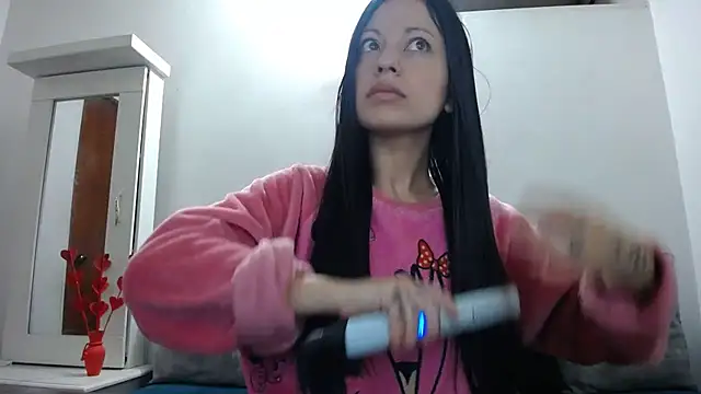 Taylormegan online show from 11-15-25, 02:24