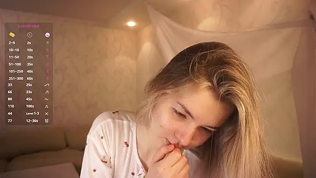 Snapshot of MarlinVarian chatting on 10-30-25, 05:46 MarlinVarian online show from 10-30-25, 05:46