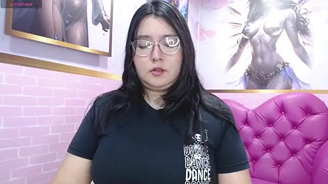 Snapshot of Dulce_meow chatting on 09-09-25, 11:43 Dulce meow online show from 09-09-25, 11:43