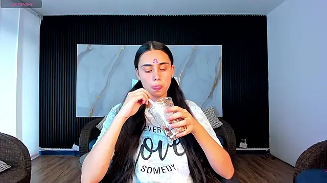 sofiapalacioss online show from 09-20-25, 06:53