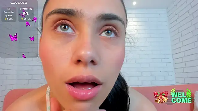 sofiapalacioss online show from 12-22-25, 06:27