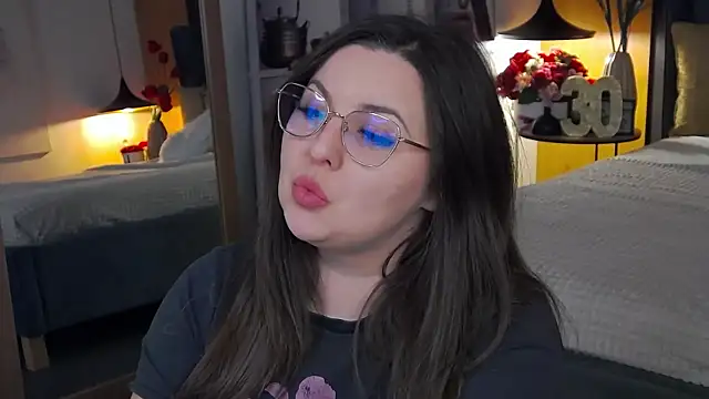 Mia Swano online show from 01-18-26, 02:37