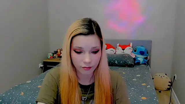 Snapshot of Kitten_Alissa chatting on 10-03-25, 07:55 Kitten Alissa online show from 10-03-25, 07:55