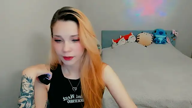 Kitten Alissa online show from 10-11-25, 07:23