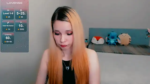 Kitten Alissa online show from 10-15-25, 06:52