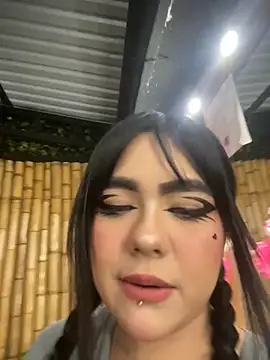 jasmincollin  online show from 11-22-25, 02:21