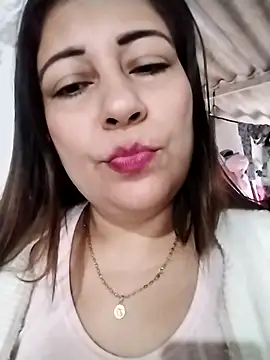 Snapshot of _tetas_92 chatting on 03-10-26, 01:27 tetas 92 online show from 03-10-26, 01:27