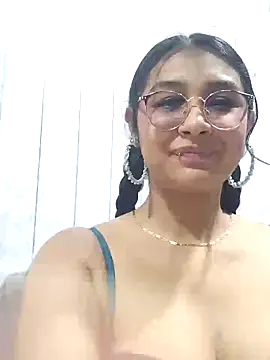 Snapshot of Emiily_Johamson chatting on 09-22-25, 03:08 Emiily Johamson online show from 09-22-25, 03:08