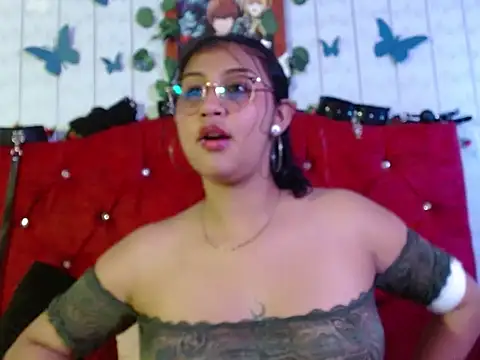 Emiily Johamson online show from 10-04-25, 01:36