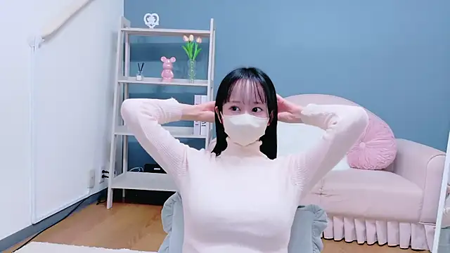Kurumi chan  online show from 10-05-25, 09:18