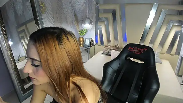 ValerySkinnyy online show from 06-11-26, 03:48