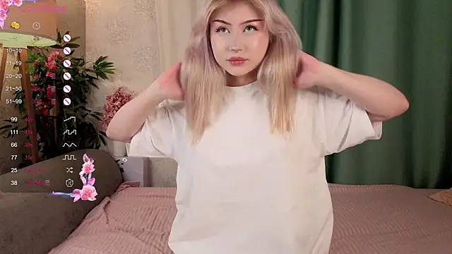 Snapshot of AudieKaemmerer chatting on 10-20-25, 04:40 AudieKaemmerer online show from 10-20-25, 04:40