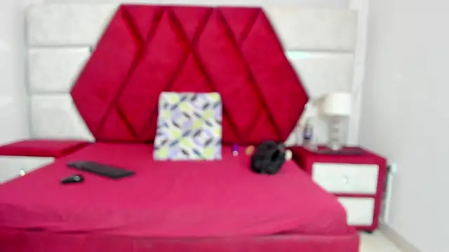 Snapshot of Kity_spiderr chatting on 04-08-26, 12:38 Kity spiderr online show from 04-08-26, 12:38