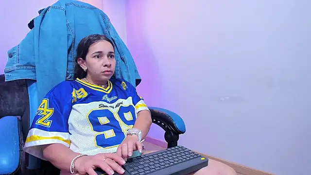 Snapshot of CataleyaAmaya chatting on 09-27-25, 12:54 CataleyaAmaya online show from 09-27-25, 12:54