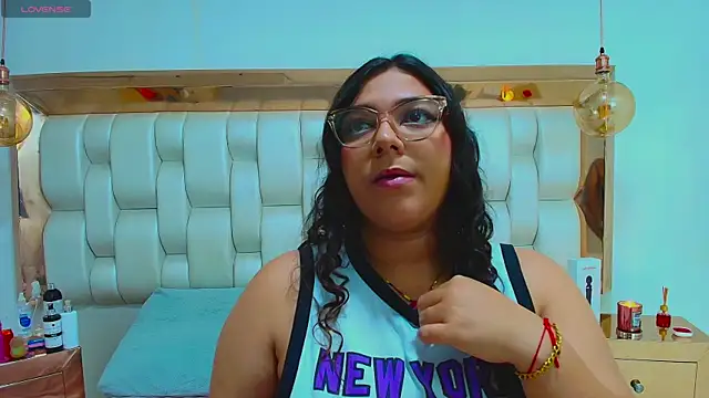 TiffantyAndStacy online show from 11-22-25, 07:35