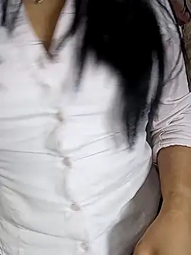 ValerieLove  online show from 09-09-25, 07:46