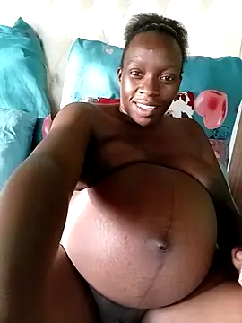 BeautyQueenX22 online show from 02-05-26, 03:49