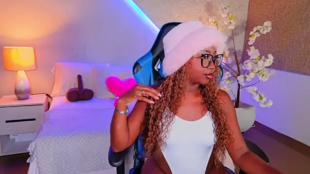 Kishalove  online show from 06-26-26, 10:19