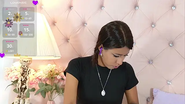 CaterinaRomano online show from 09-11-25, 08:31