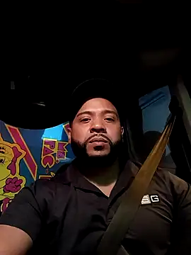 Snapshot of tripping385 chatting on 09-20-25, 12:44 tripping385 online show from 09-20-25, 12:44