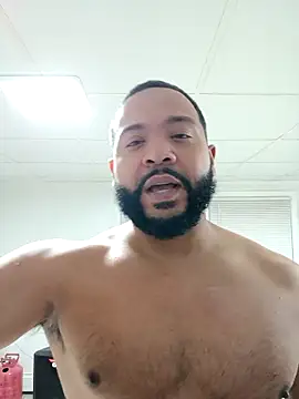 Snapshot of tripping385 chatting on 11-05-25, 09:59 tripping385 online show from 11-05-25, 09:59