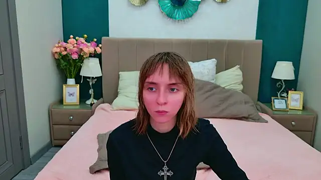 Beverly Gomes online show from 10-11-25, 03:54