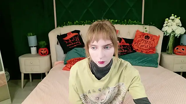 Beverly Gomes online show from 10-18-25, 05:32