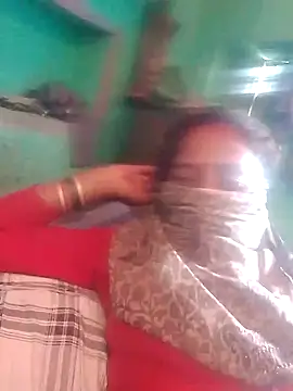 CUTE-004 online show from 10-07-25, 06:21