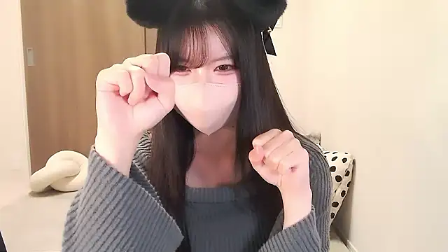 Snapshot of moka-neko chatting on 10-21-25, 01:12 moka-neko online show from 10-21-25, 01:12