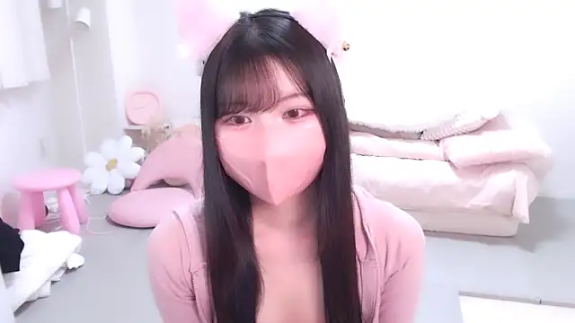 Snapshot of moka-neko chatting on 11-02-25, 11:34 moka-neko online show from 11-02-25, 11:34