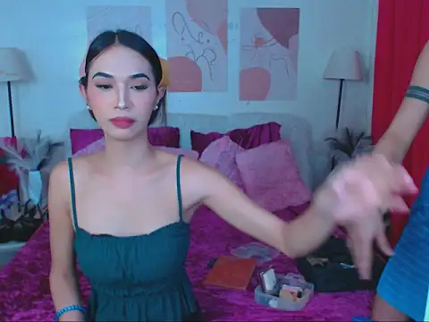 Snapshot of Alluring_Carmela chatting on 10-27-25, 06:56 Alluring Carmela online show from 10-27-25, 06:56