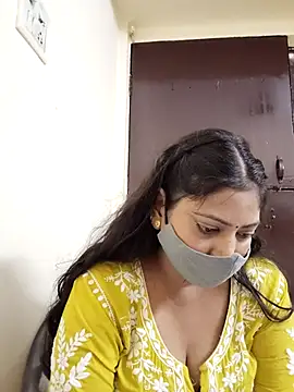 Snapshot of Kajal-baby07 chatting on 10-05-25, 06:23 Kajal-baby07 online show from 10-05-25, 06:23