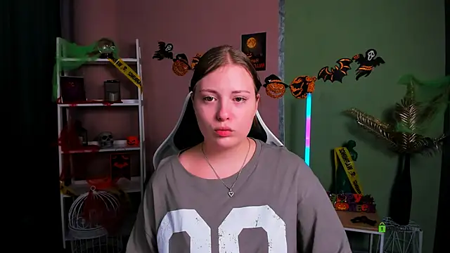 melani bumm online show from 10-21-25, 05:52