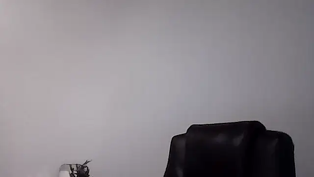 Snapshot of Fufella chatting on 11-07-25, 08:42 Fufella online show from 11-07-25, 08:42