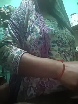 Snapshot of your_favourite_bhabhi chatting on 03-16-26, 12:49 your favourite bhabhi online show from 03-16-26, 12:49