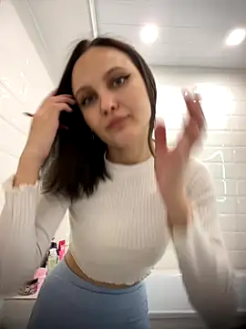 Apple Brandy online show from 09-09-25, 11:10