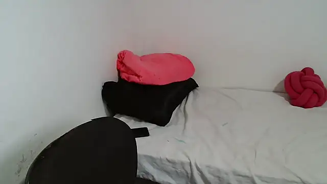 ApenasLys online show from 10-02-25, 07:43