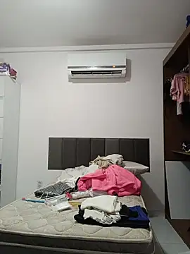 ApenasLys online show from 02-21-26, 12:11