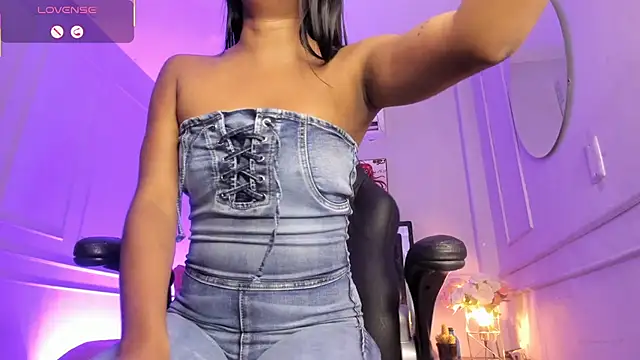 Snapshot of Catalleya_flower chatting on 03-02-26, 07:54 Catalleya flower online show from 03-02-26, 07:54