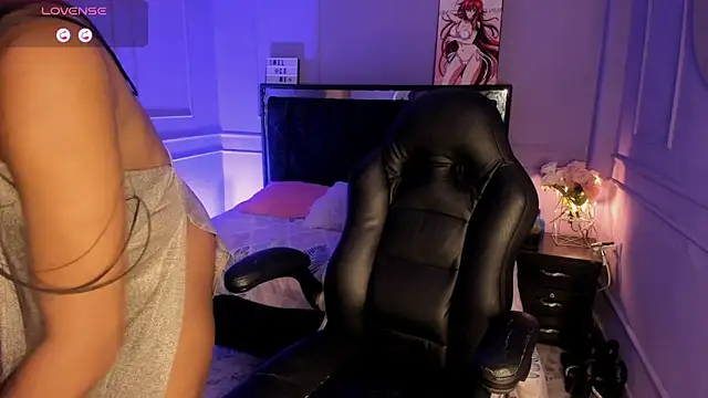 Snapshot of Catalleya_flower chatting on 03-24-26, 08:14 Catalleya flower online show from 03-24-26, 08:14