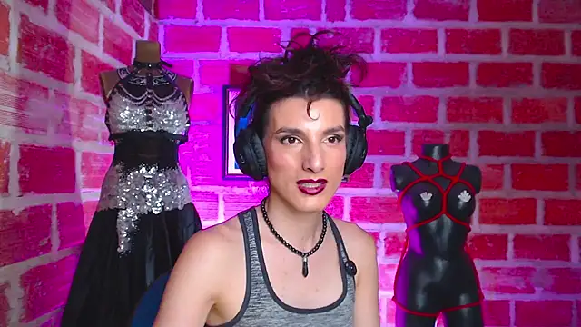 Moira-Hot online show from 04-04-26, 10:40