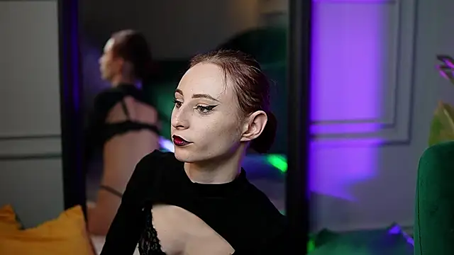 SaraiAngel online show from 11-29-25, 09:18