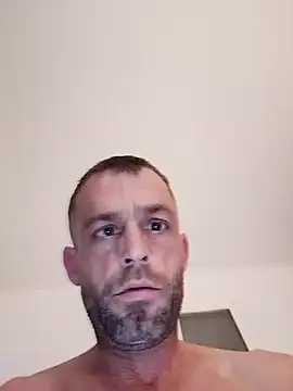 Stevieiii online show from 02-07-26, 07:06