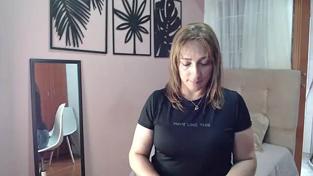 Snapshot of amara_rousse1 chatting on 07-01-26, 12:51 amara rousse1 online show from 07-01-26, 12:51