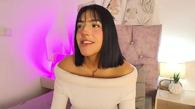 Dulce Bella  online show from 02-06-26, 04:06