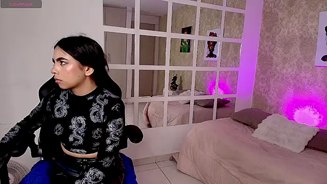 violerr 01 online show from 10-26-25, 06:58