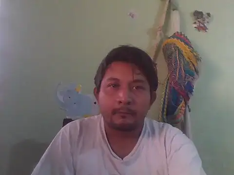 Snapshot of mauricio_santamaria chatting on 09-17-25, 01:46 mauricio santamaria online show from 09-17-25, 01:46