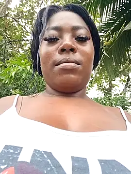 Snapshot of nini-will chatting on 10-10-25, 02:49 nini-will online show from 10-10-25, 02:49